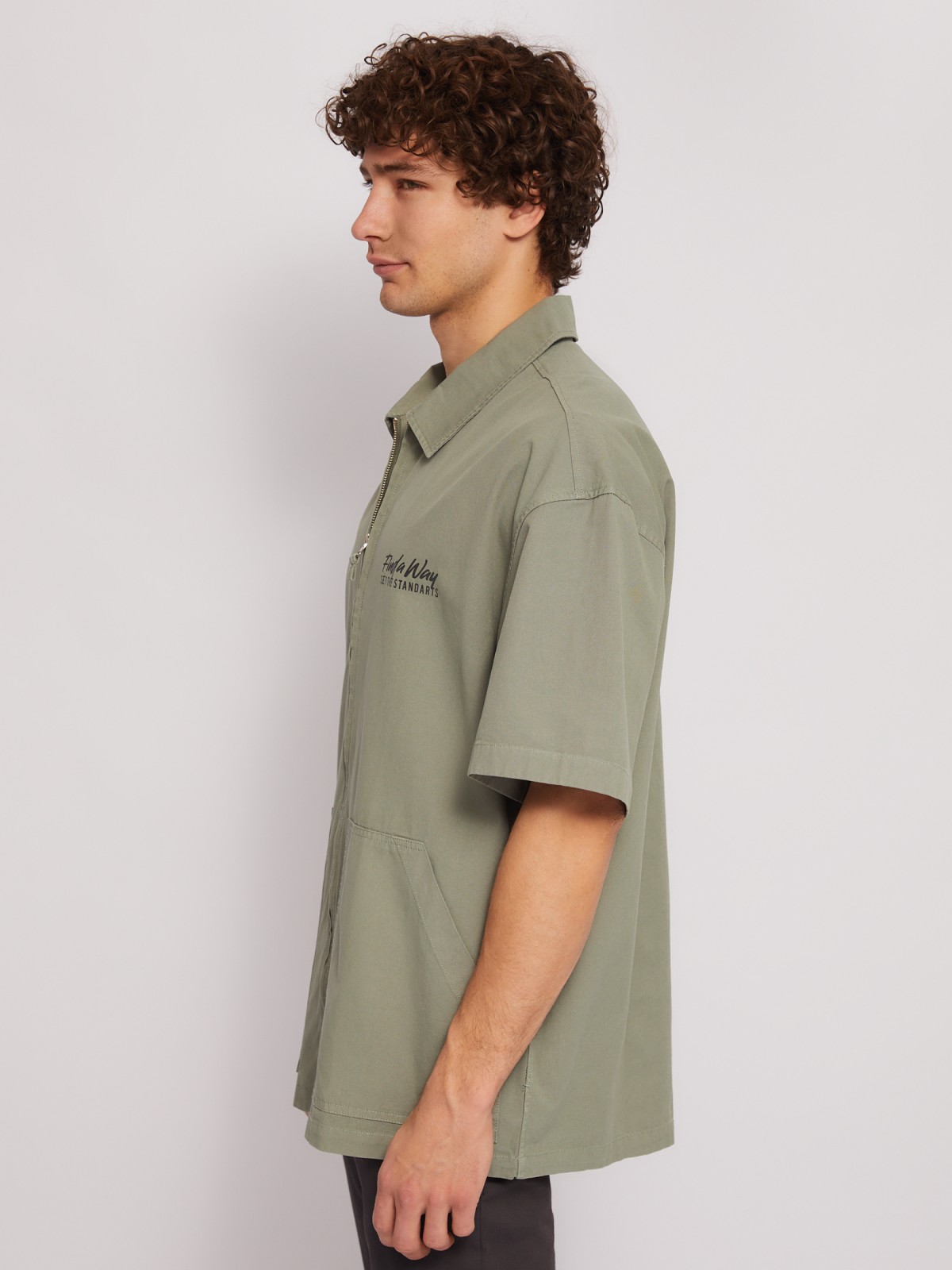 Куртка-рубашка из хлопка на молнии с коротким рукавом zolla 014222216131, цвет хаки, размер L - фото 3