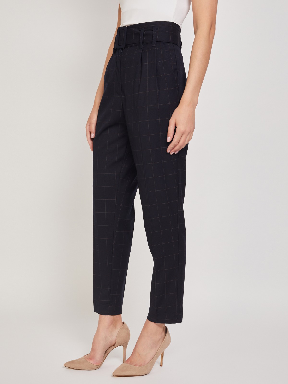 Зауженные брюки высокой посадки