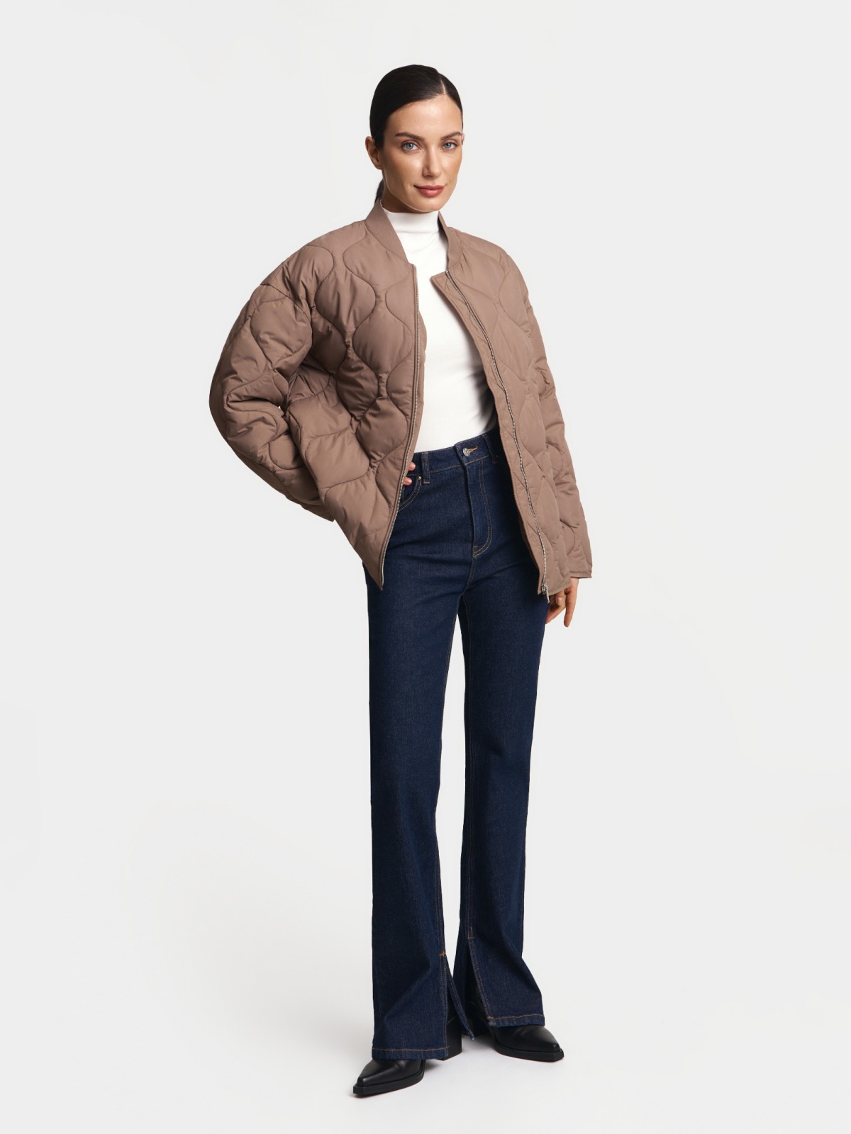 Утеплённая стёганая куртка оверсайз на синтепоне