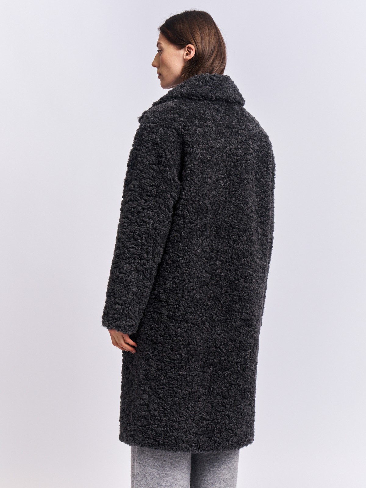 Длинное пальто-шуба из экомеха