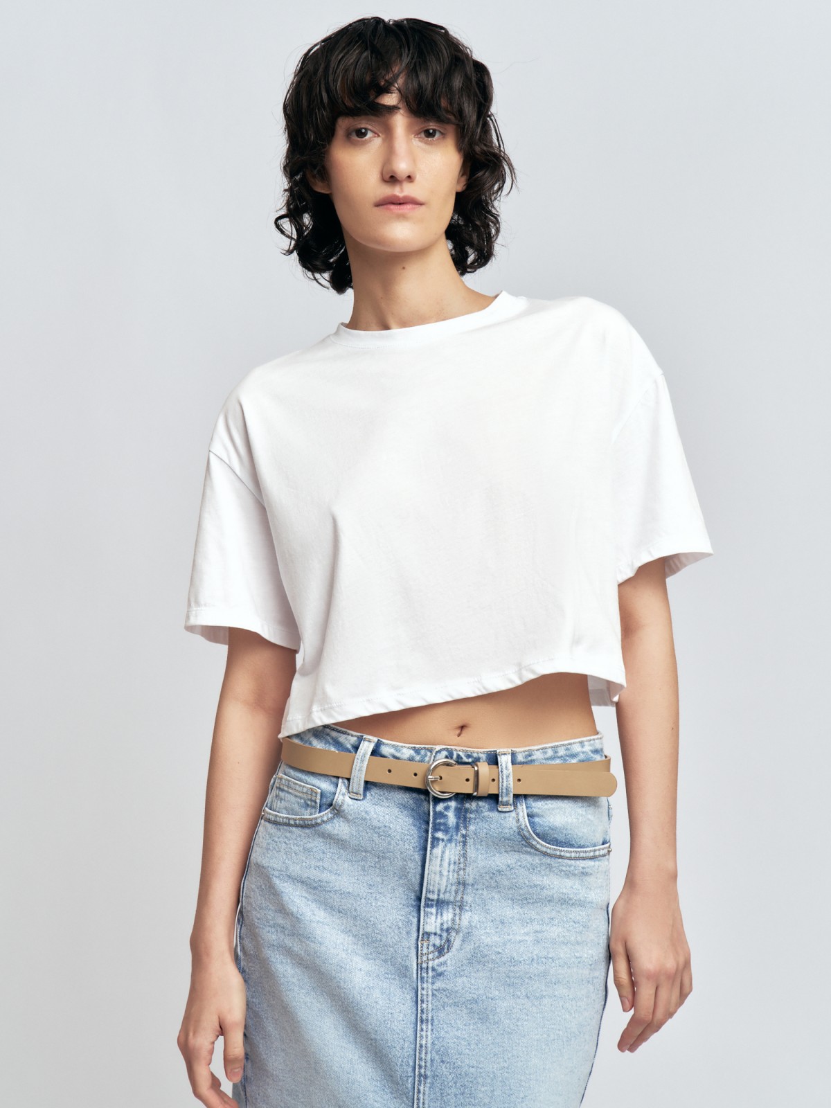 Короткая футболка из хлопка однотонная