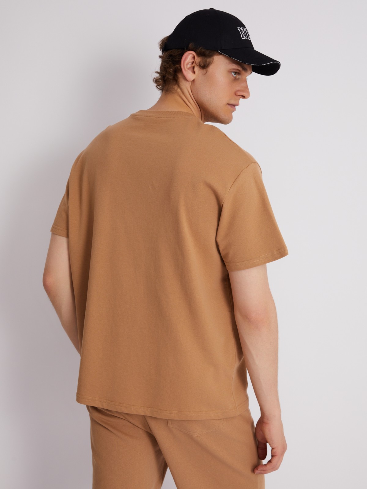 Футболка из плотного трикотажа из хлопка