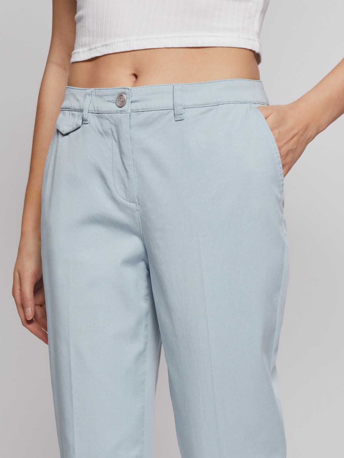 Брюки-чинос 