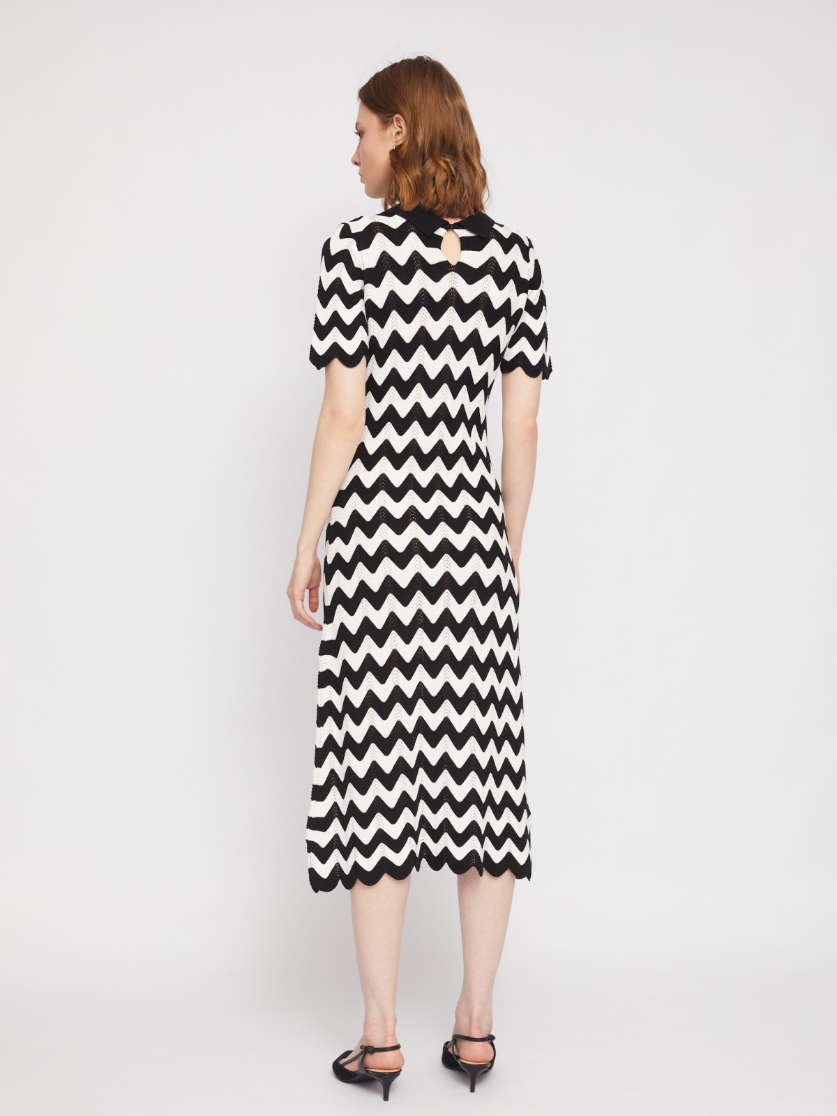 Трикотажное платье длины миди с узором в полоску zolla 024218493021, цвет черный, размер XS - фото 6