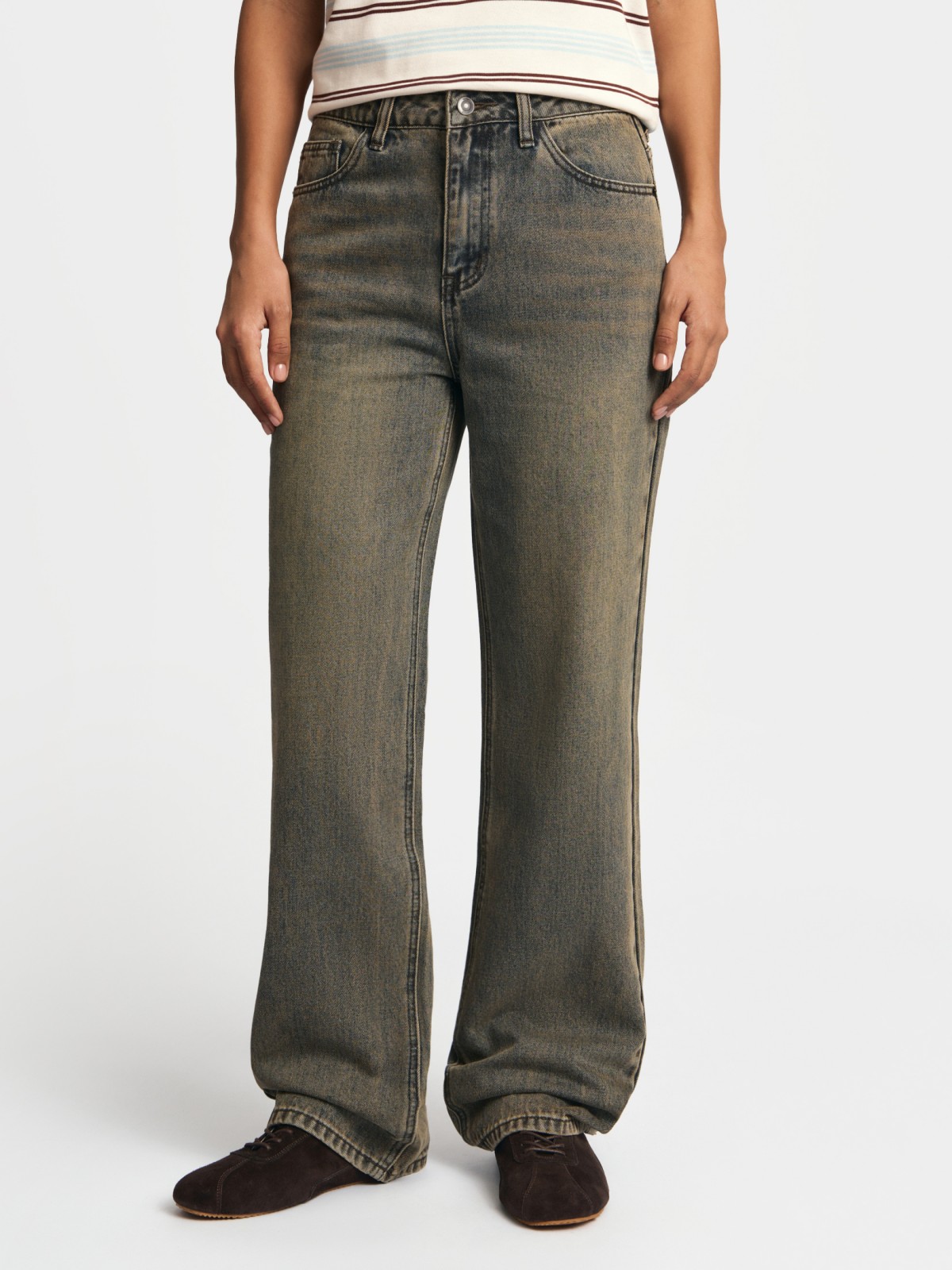 Джинсы прямого силуэта с высокой посадкой