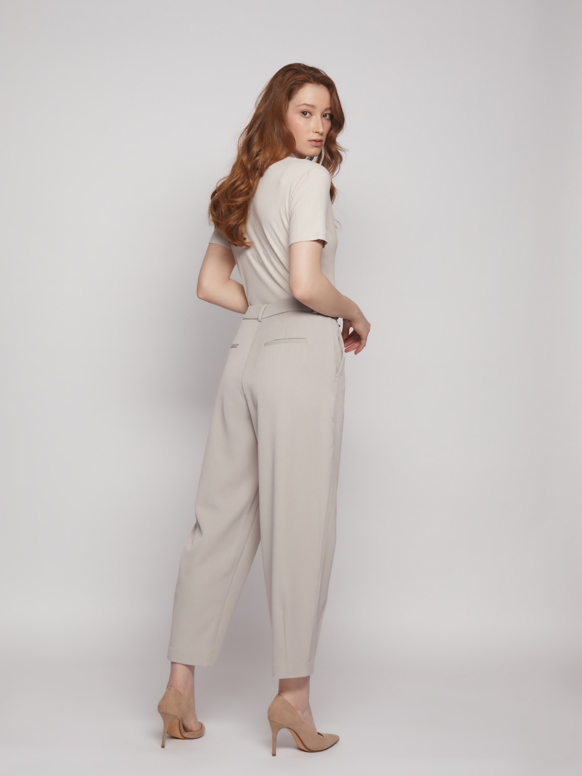 Брюки фасона Carrot