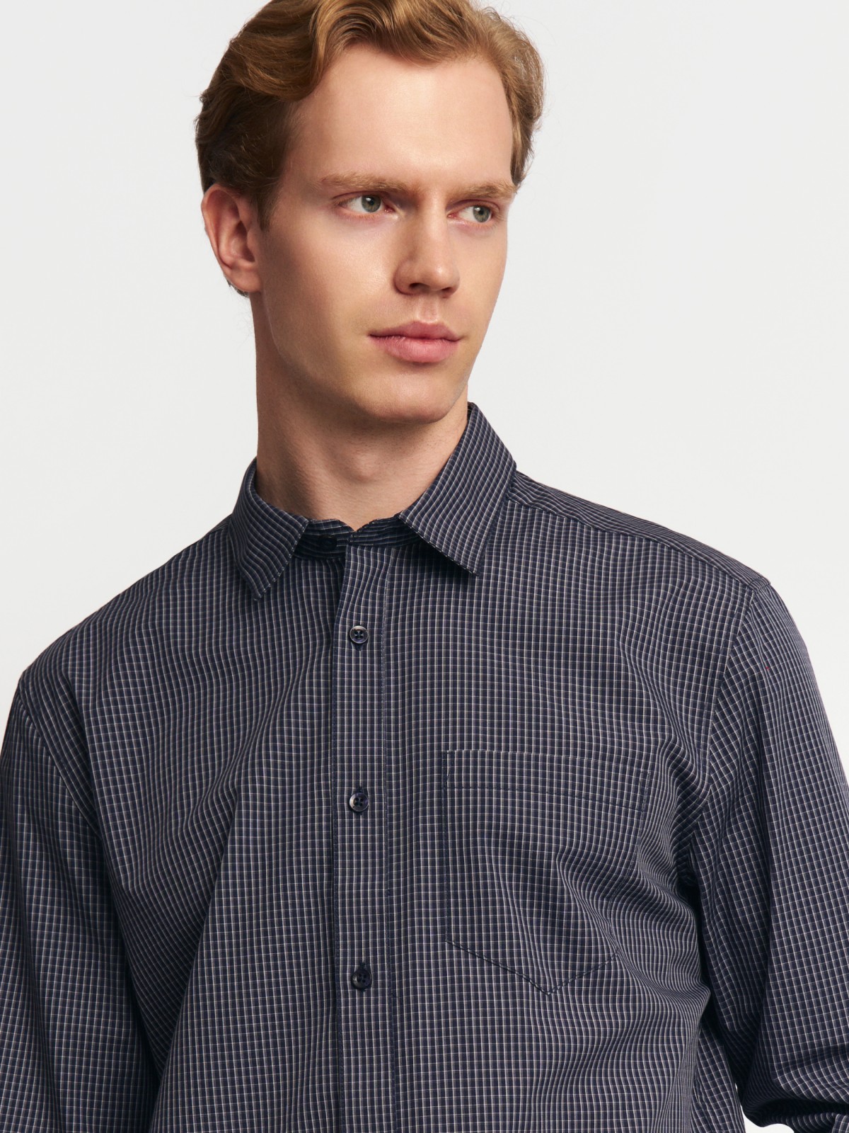 Офисная рубашка прямого силуэта с узором в клетку