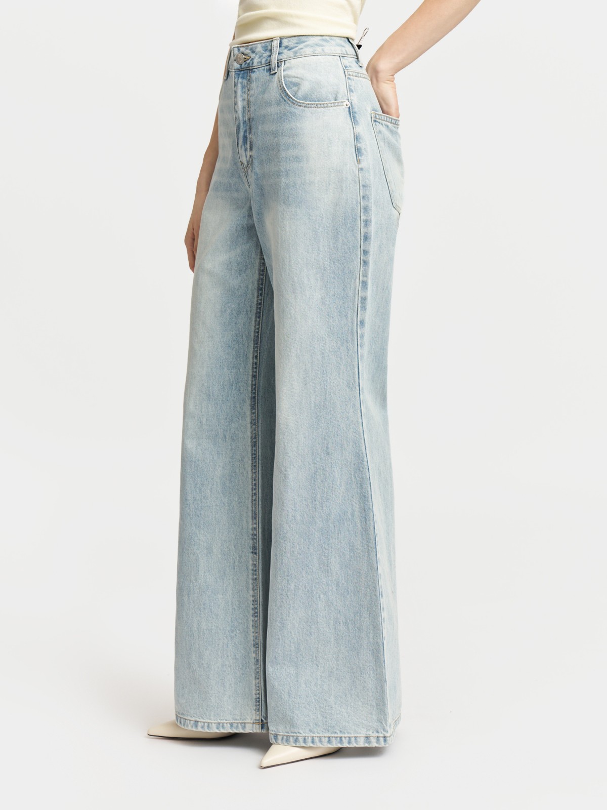 Джинсы силуэта Bootcut с высокой посадкой