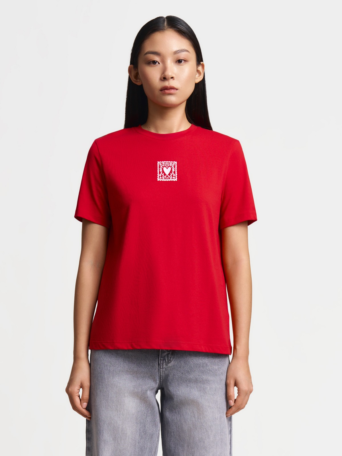 Трикотажная футболка из хлопка с вышивкой