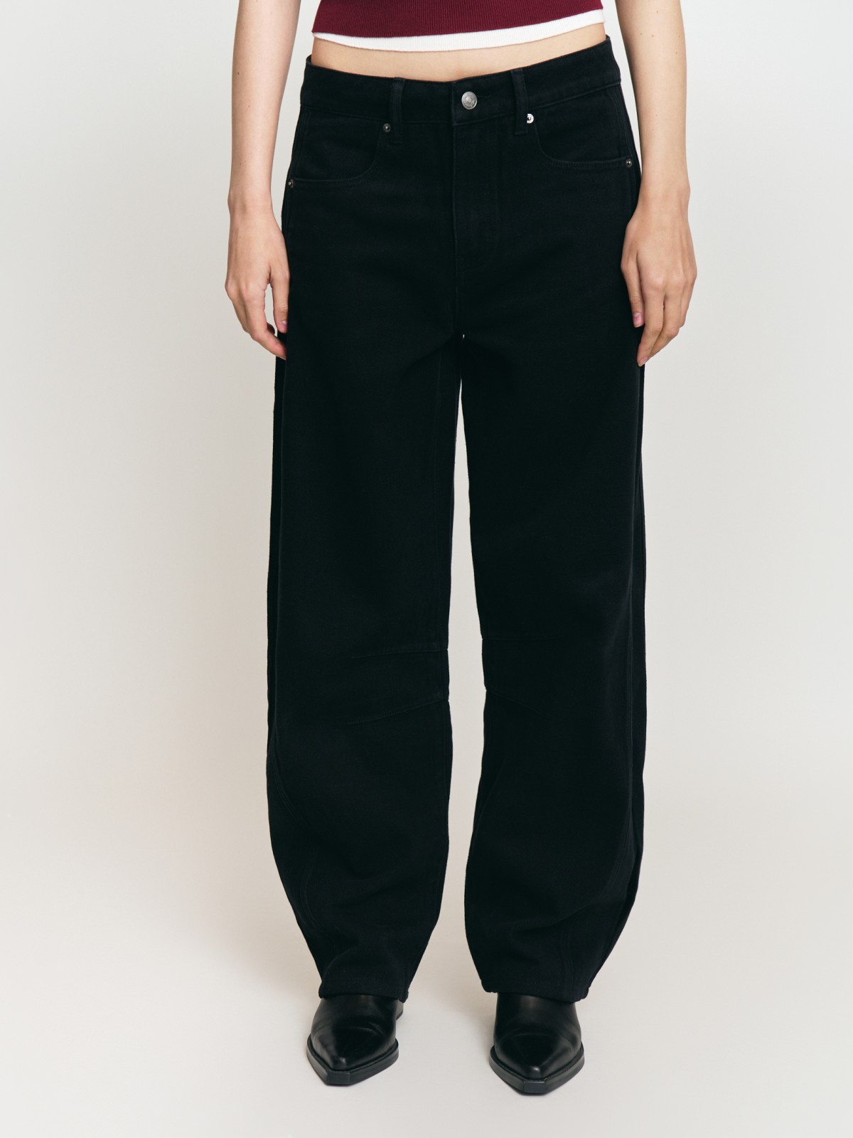 Джинсы силуэта Balloon с посадкой Loose