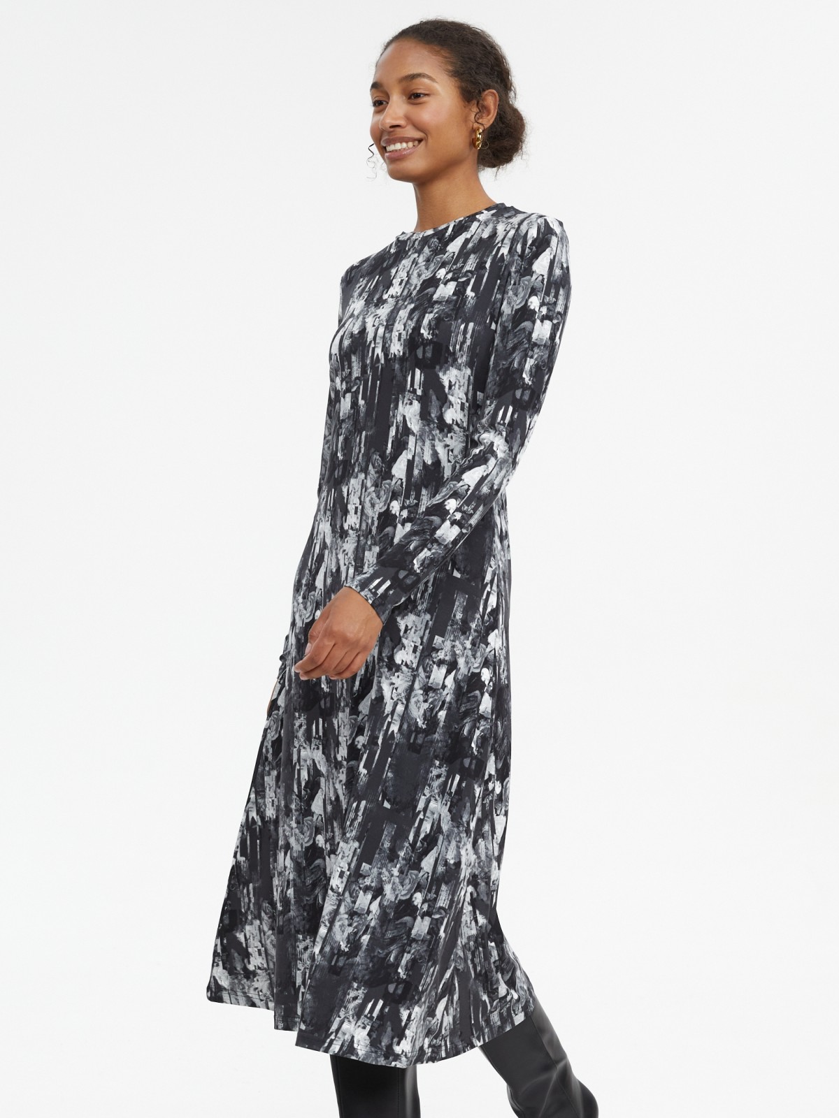 Трикотажное платье миди с принтом