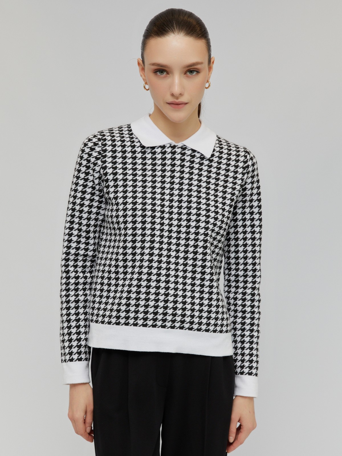 Трикотажный джемпер с отложным воротником