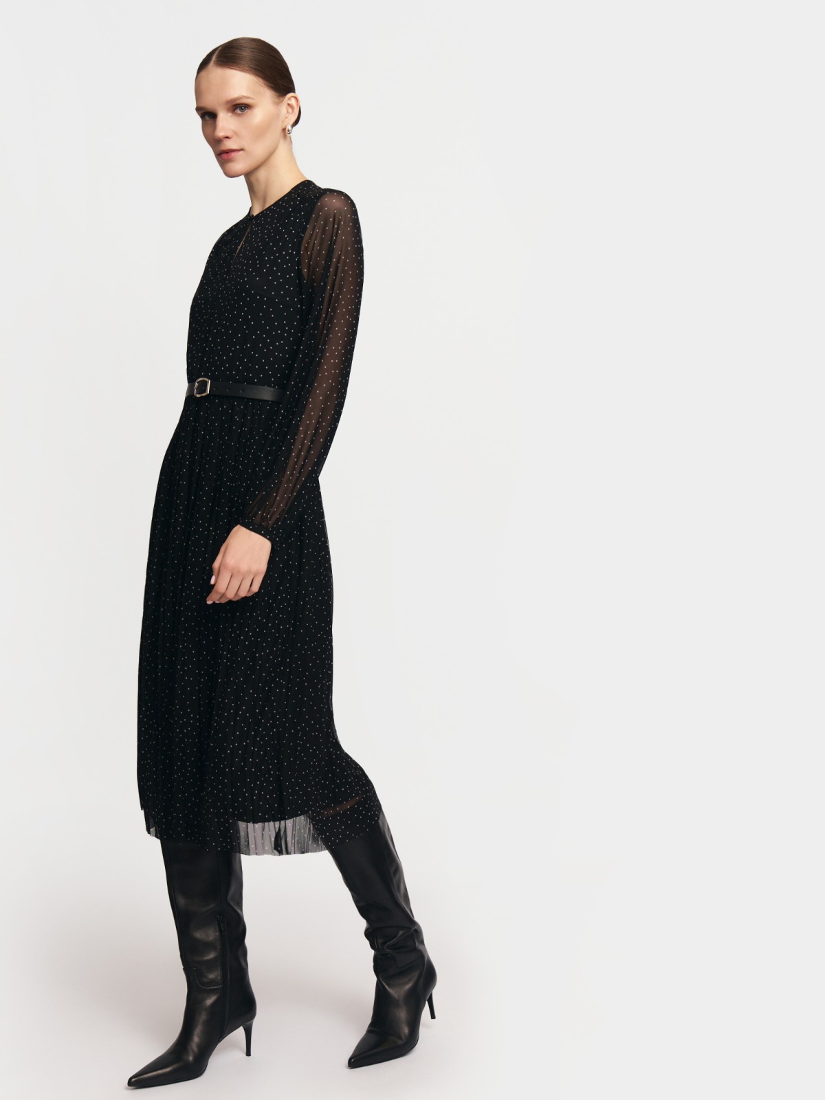 Платье миди с плиссировкой и ремнём