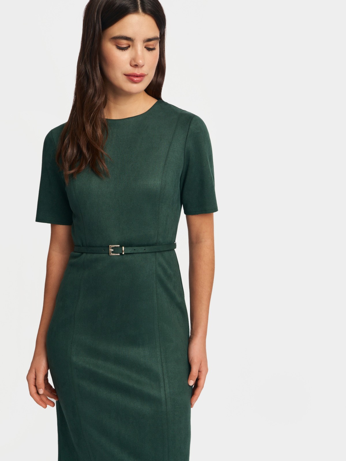 Платье из экозамши с коротким рукавом