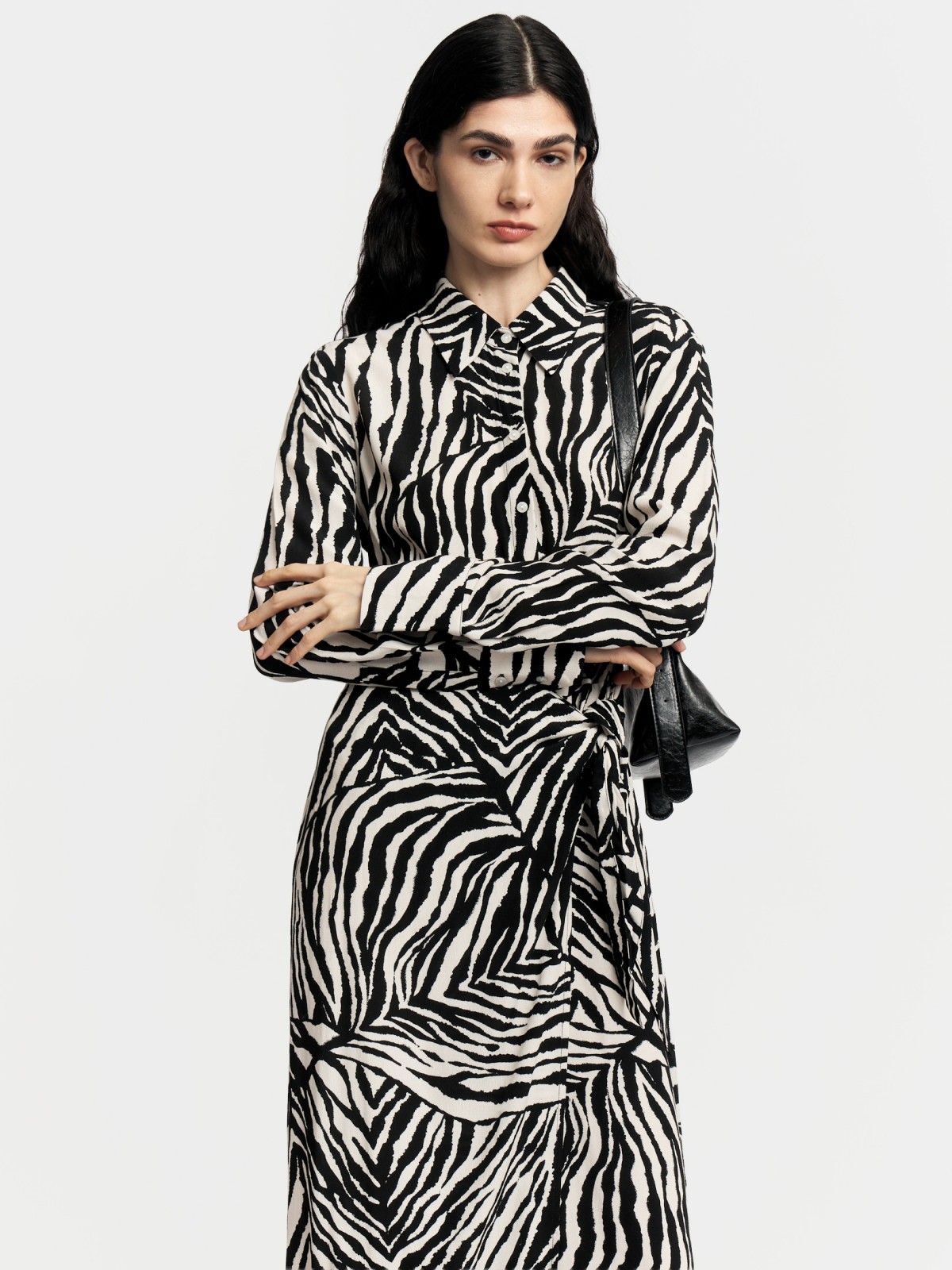 Платье-рубашка миди с принтом