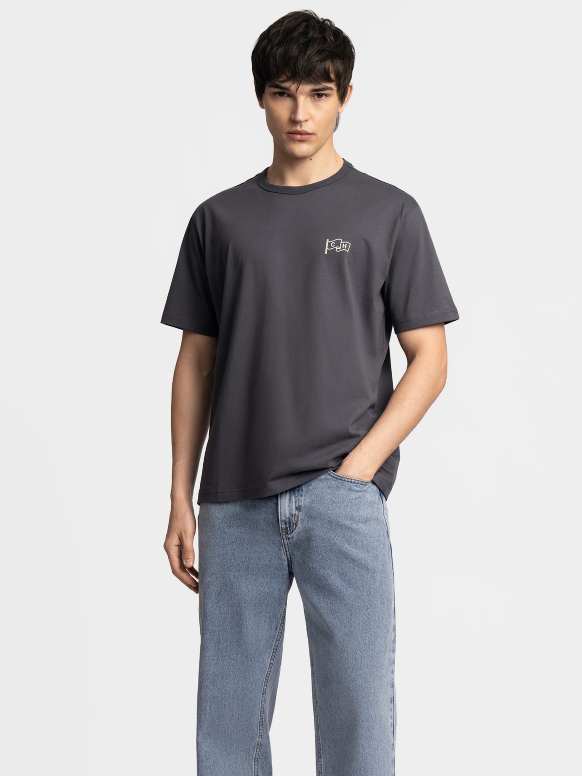 Футболка из хлопка с надписью на спине