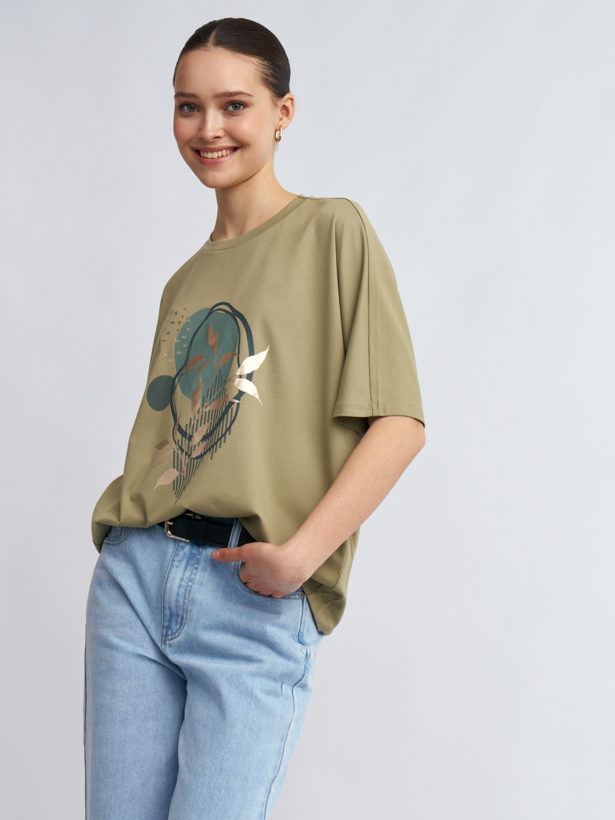 Блузка-футболка с коротким рукавом и принтом