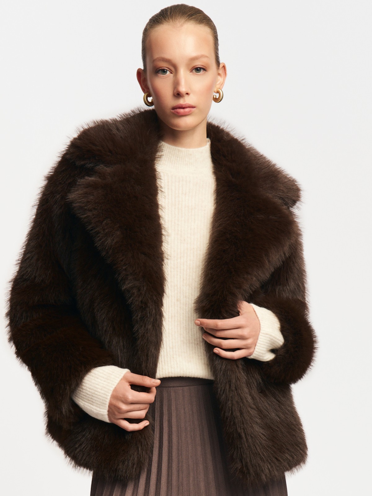 Тёплая куртка-шуба из экомеха