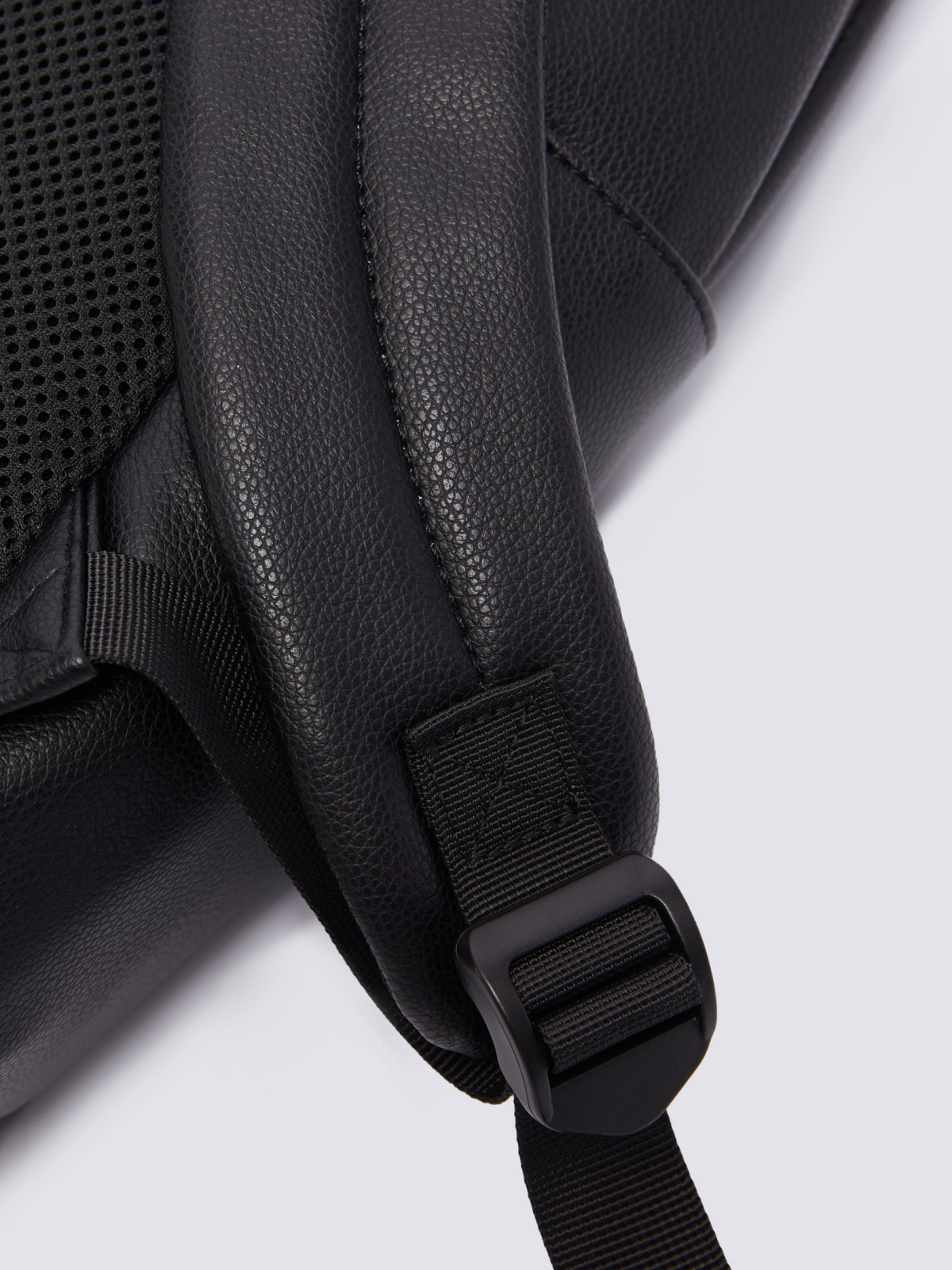 Городской рюкзак из экокожи с отделением для ноутбука/планшета zolla 014119462035, цвет черный, размер No_size - фото 4