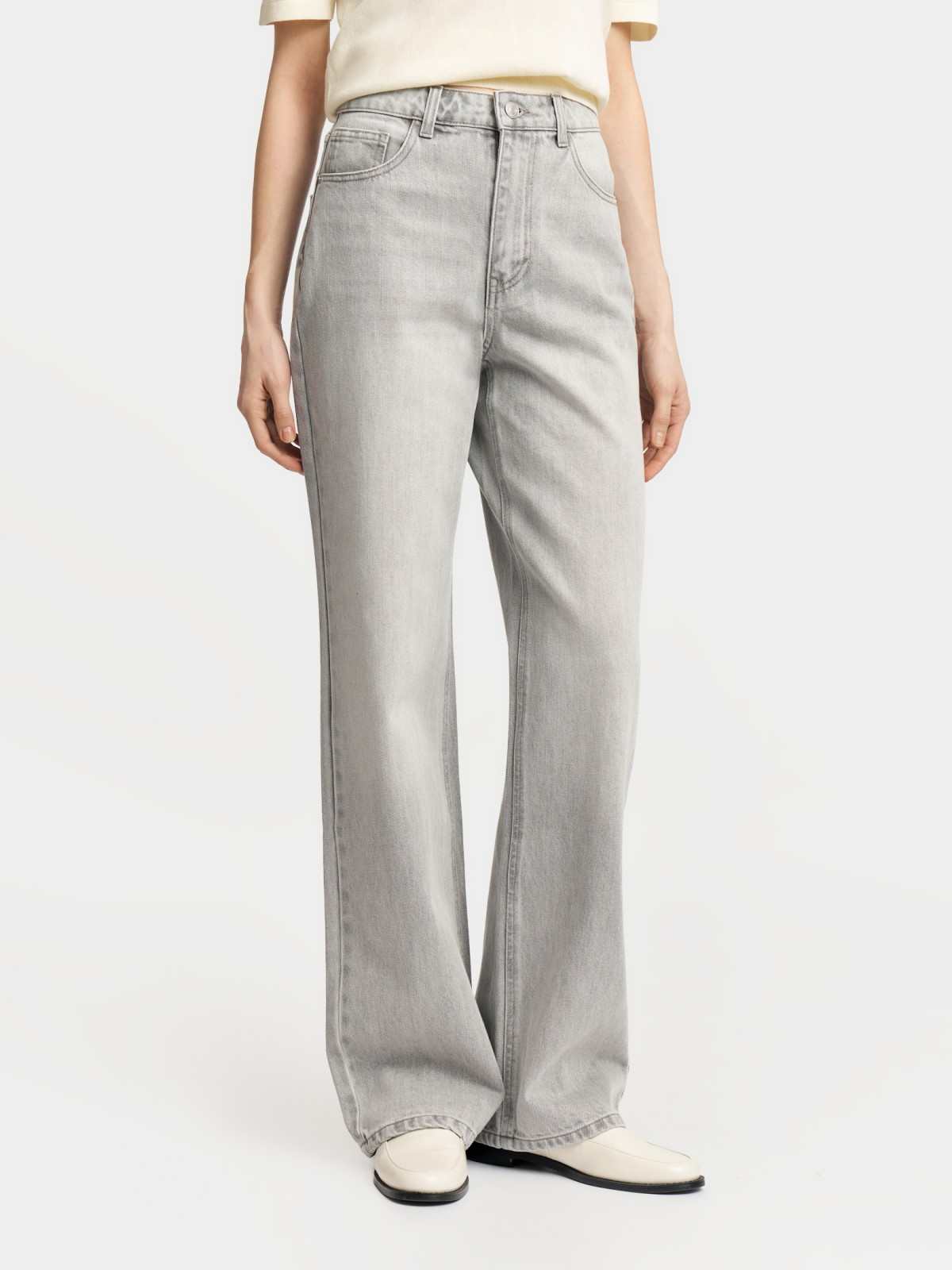 Джинсы прямого силуэта с высокой посадкой