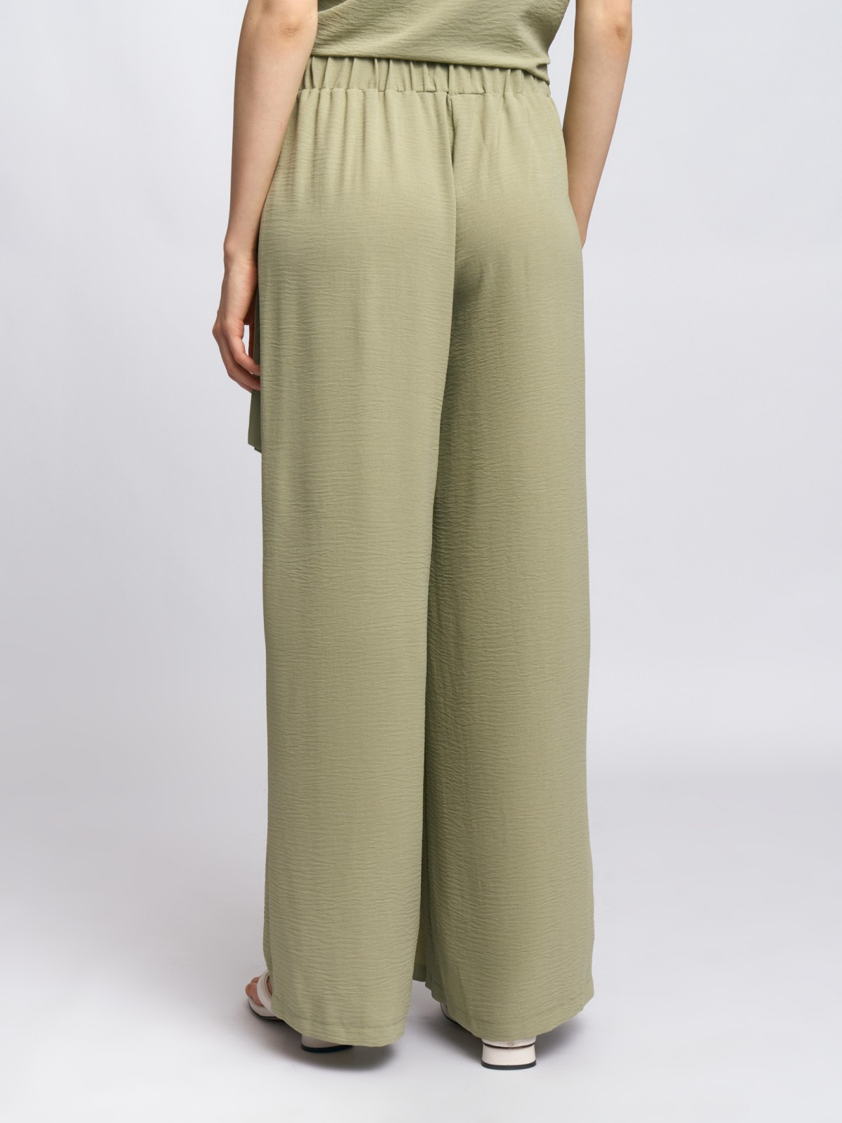 Брюки прямого силуэта с запахом