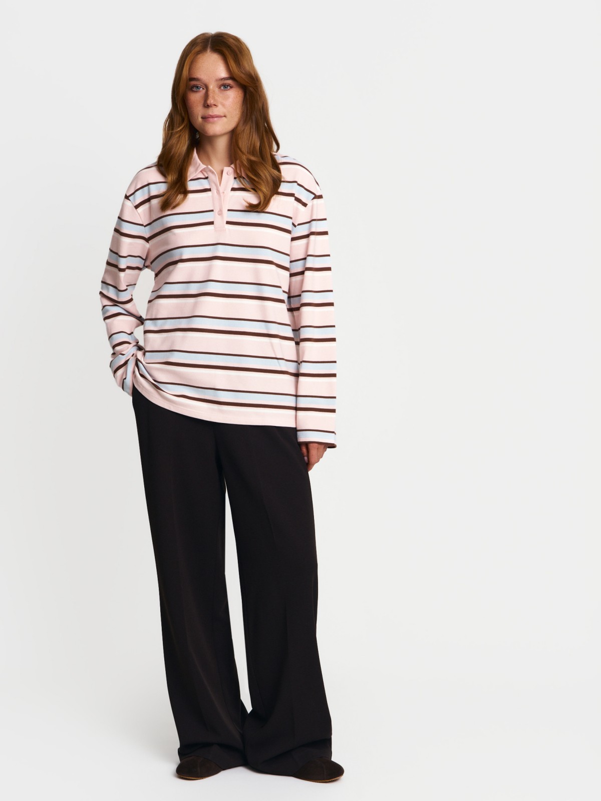 Трикотажный джемпер-лонгслив в полоску с воротником поло