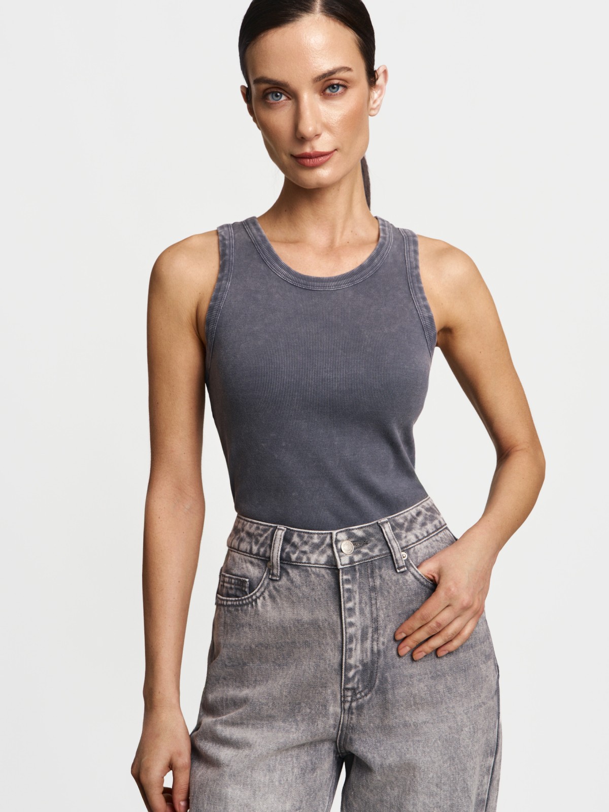 Майка из хлопка без рукавов