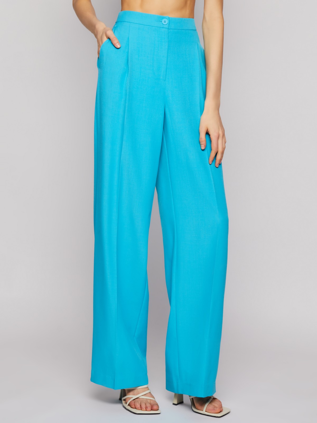 Прямые брюки со стрелками