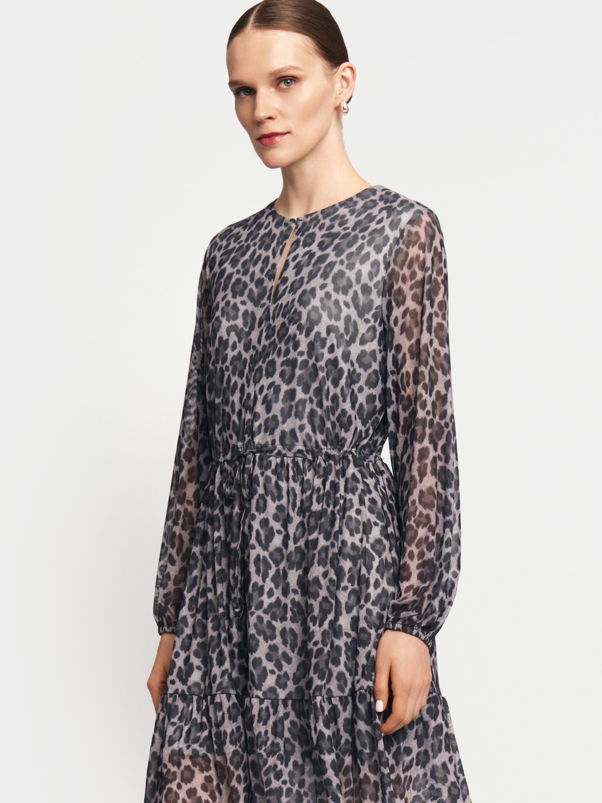 Леопардовое платье мини из сетки на кулиске