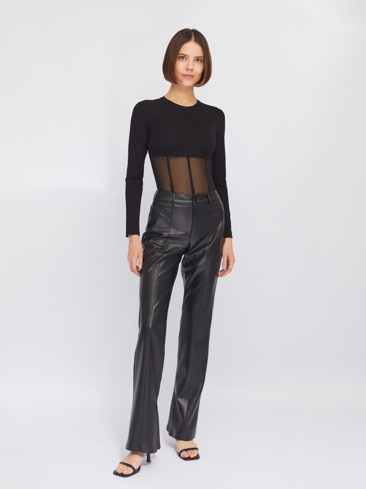 Брюки силуэта Bootcut из экокожи с молниями