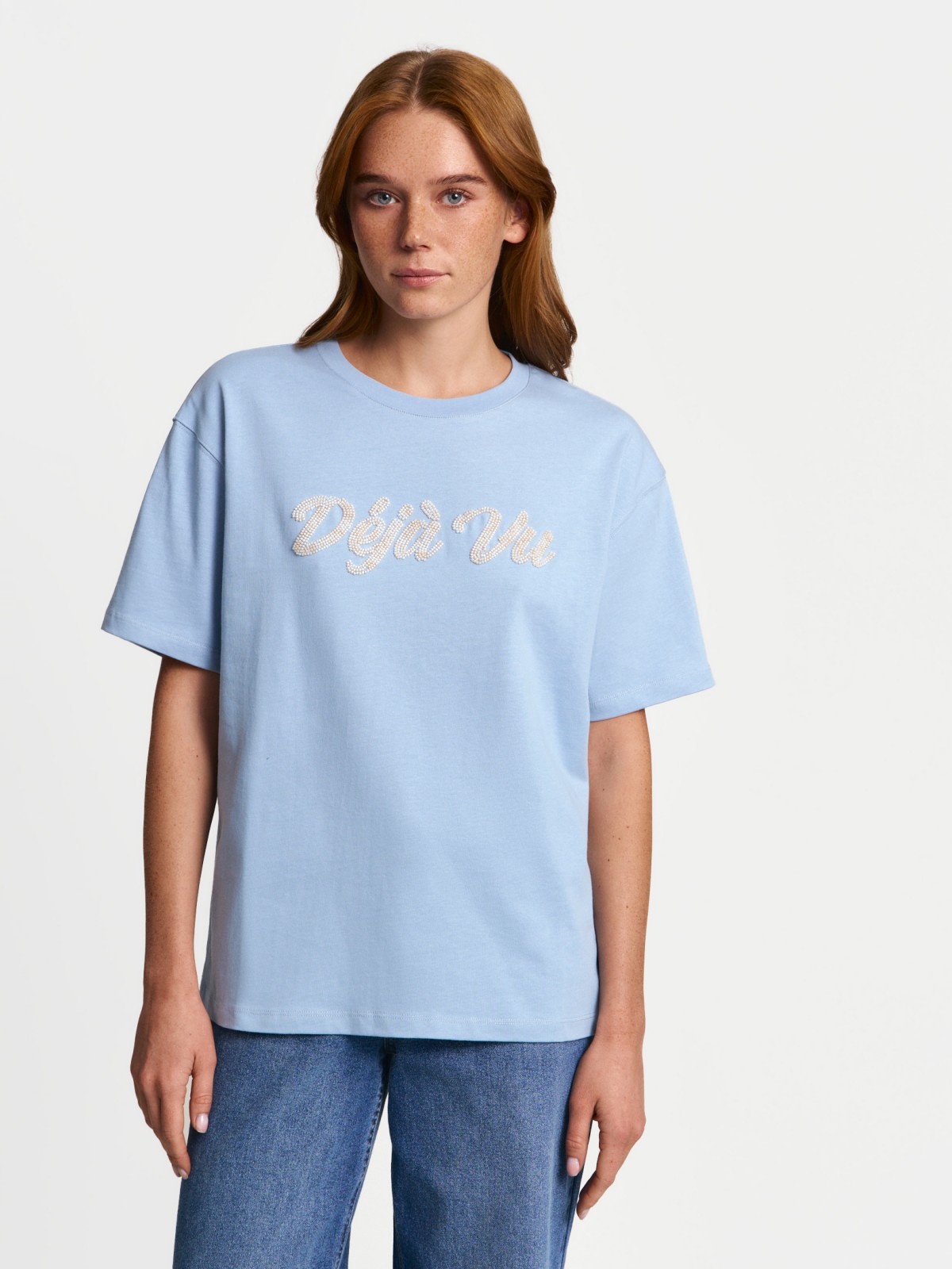 Футболка с декором