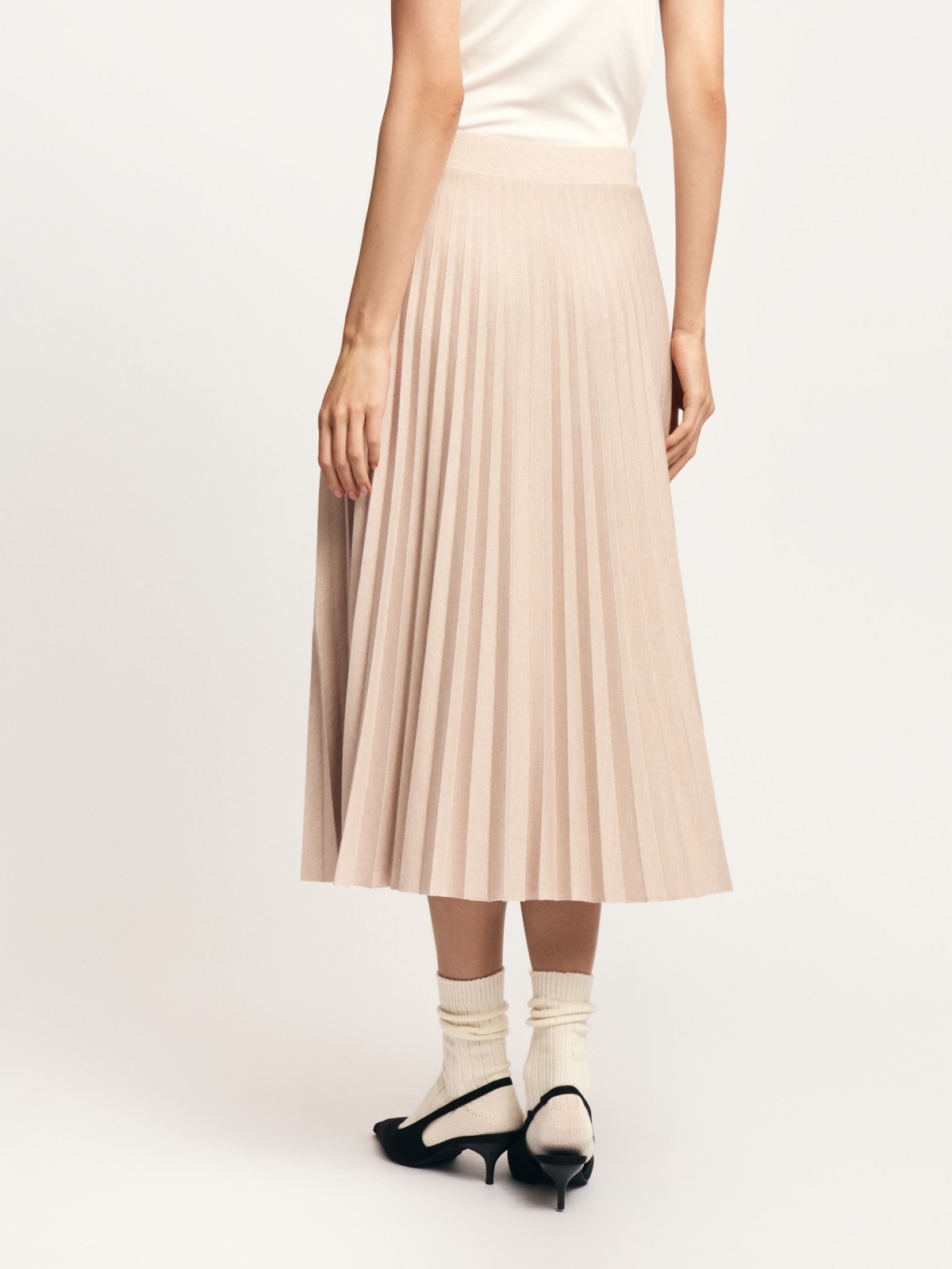 Юбка плиссе на резинке в длине миди