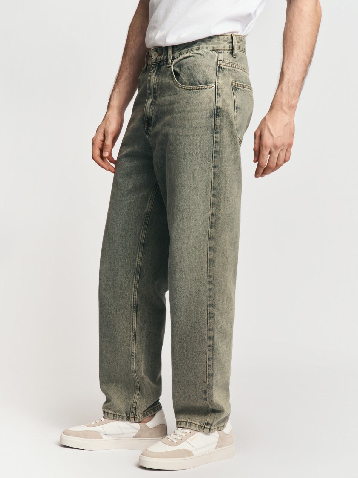 Джинсы фасона Baggy
