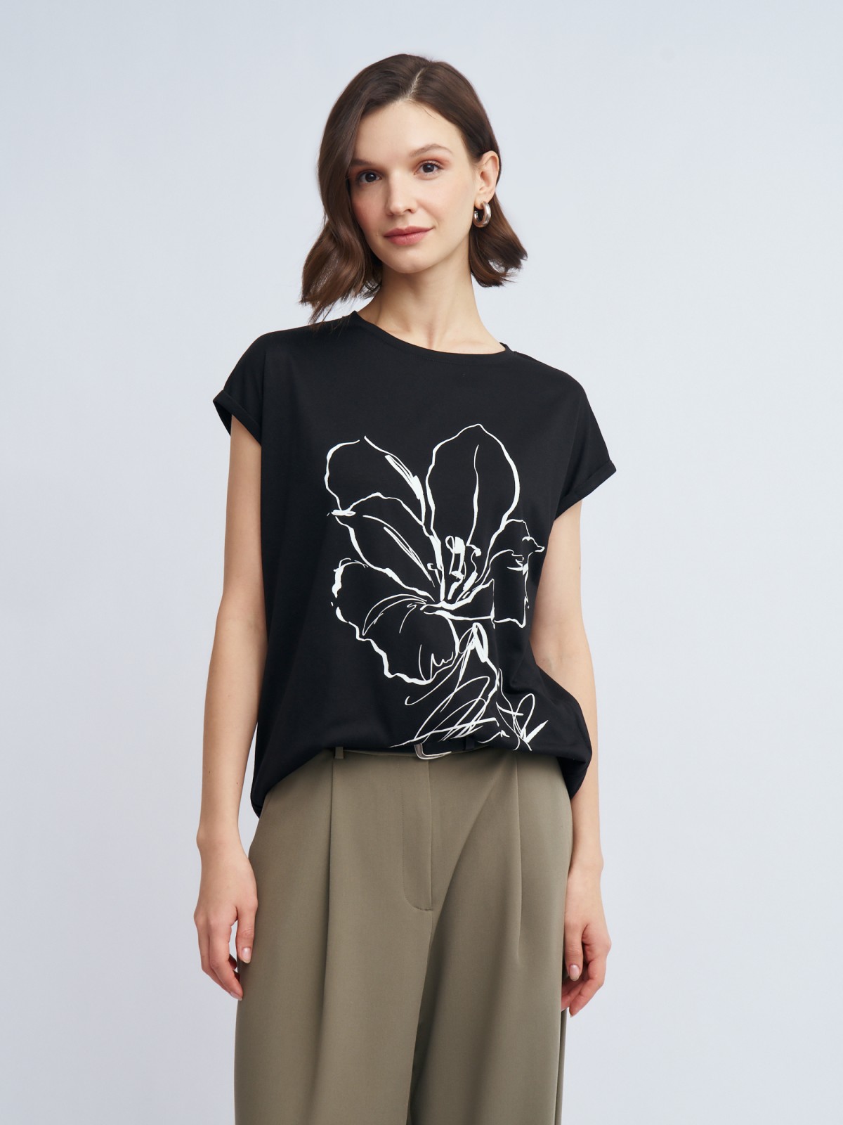 Трикотажная футболка с цветочным принтом