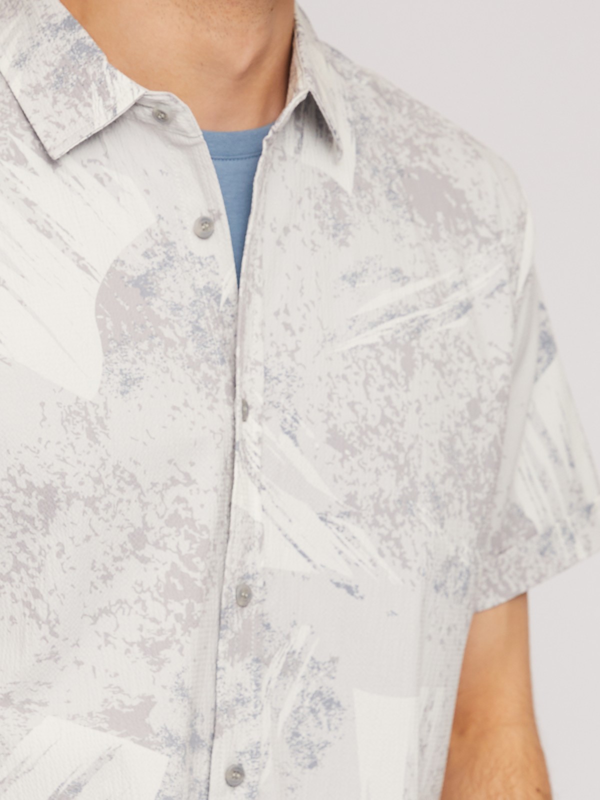 Рубашка из хлопка с принтом и с коротким рукавом zolla 014232291091, цвет светло-серый, размер M - фото 5