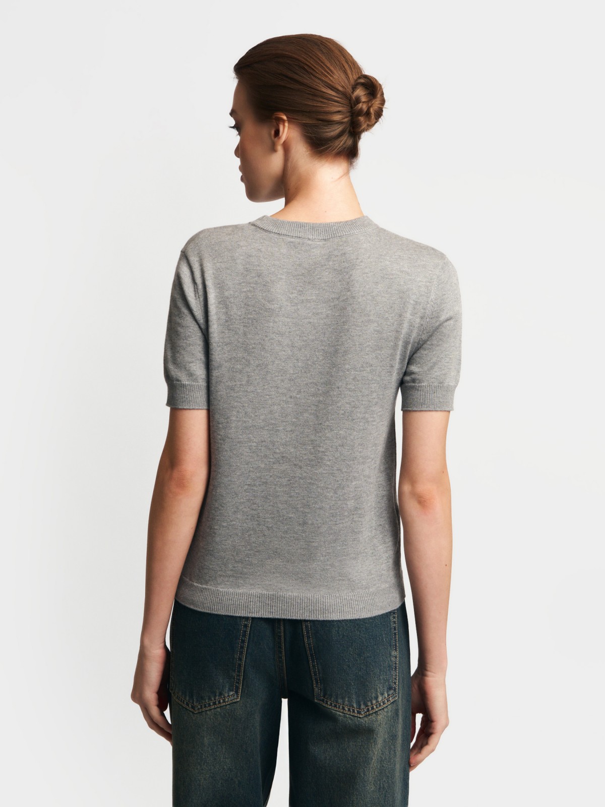 Трикотажный джемпер с коротким рукавом