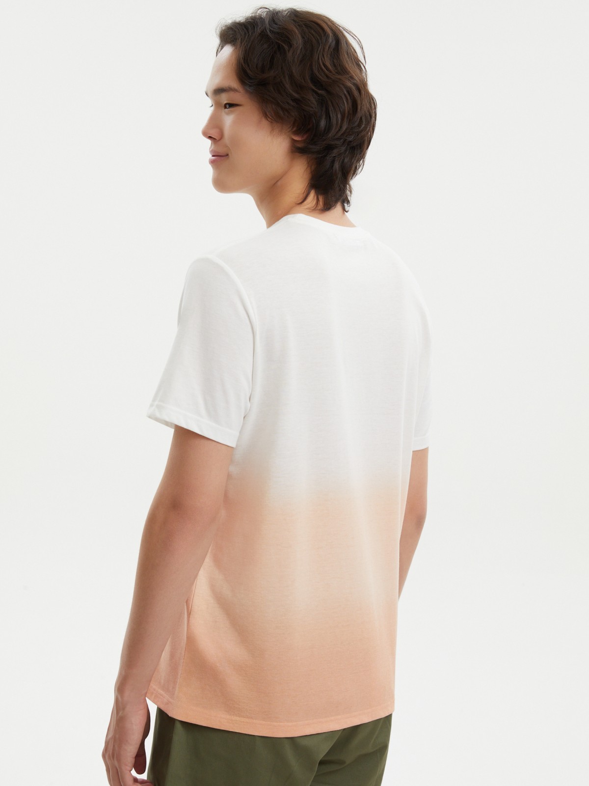 Трикотажная футболка с градиентом