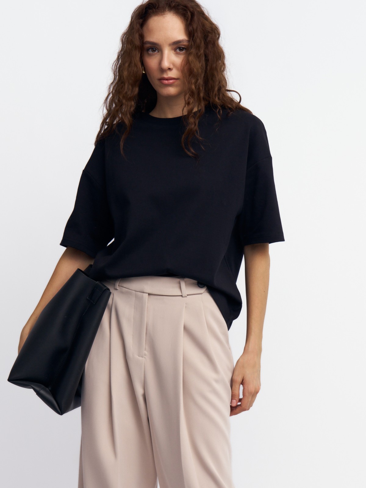 Однотонная оверсайз футболка из хлопка