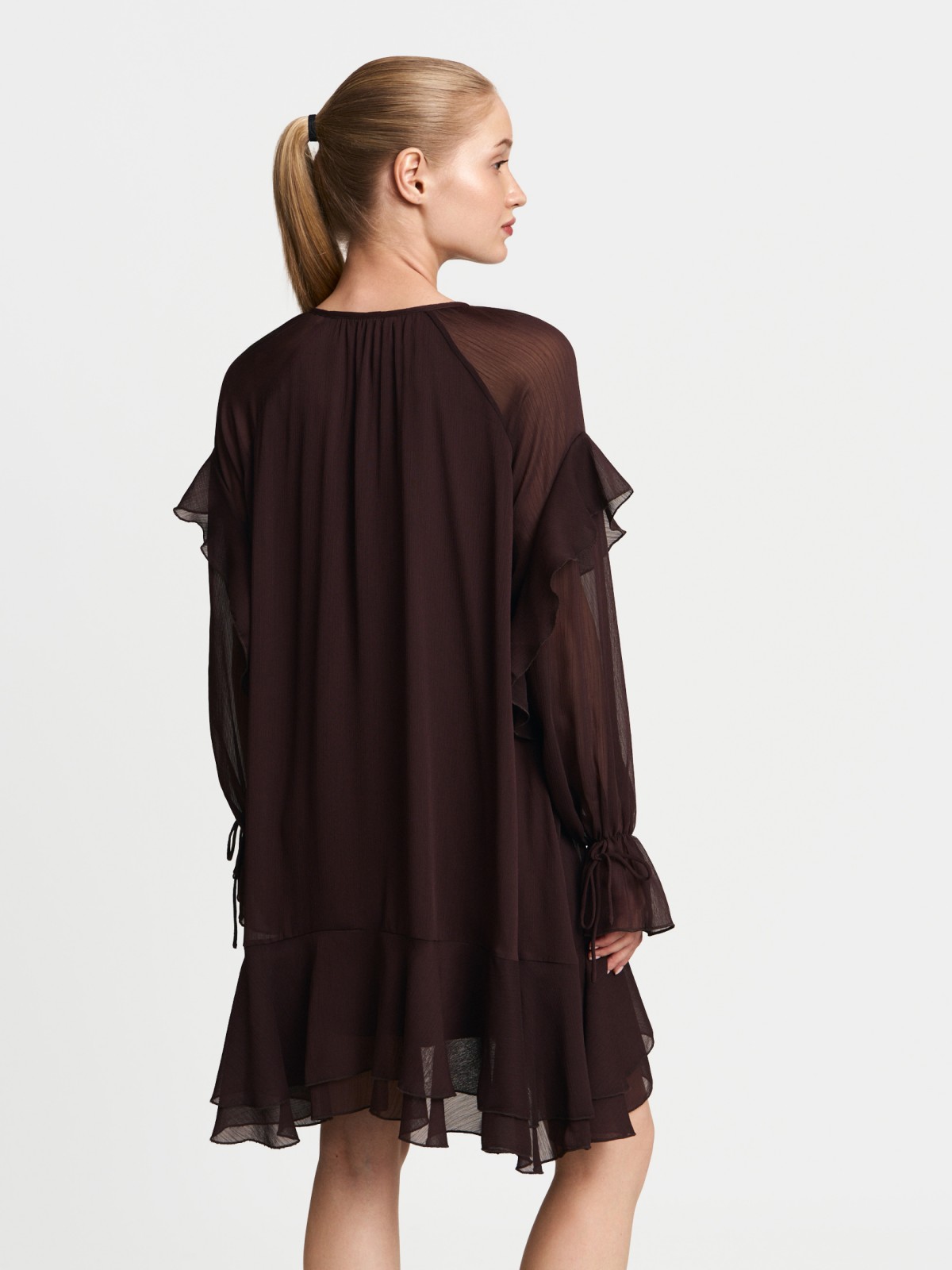 Платье мини из шифона с воланами