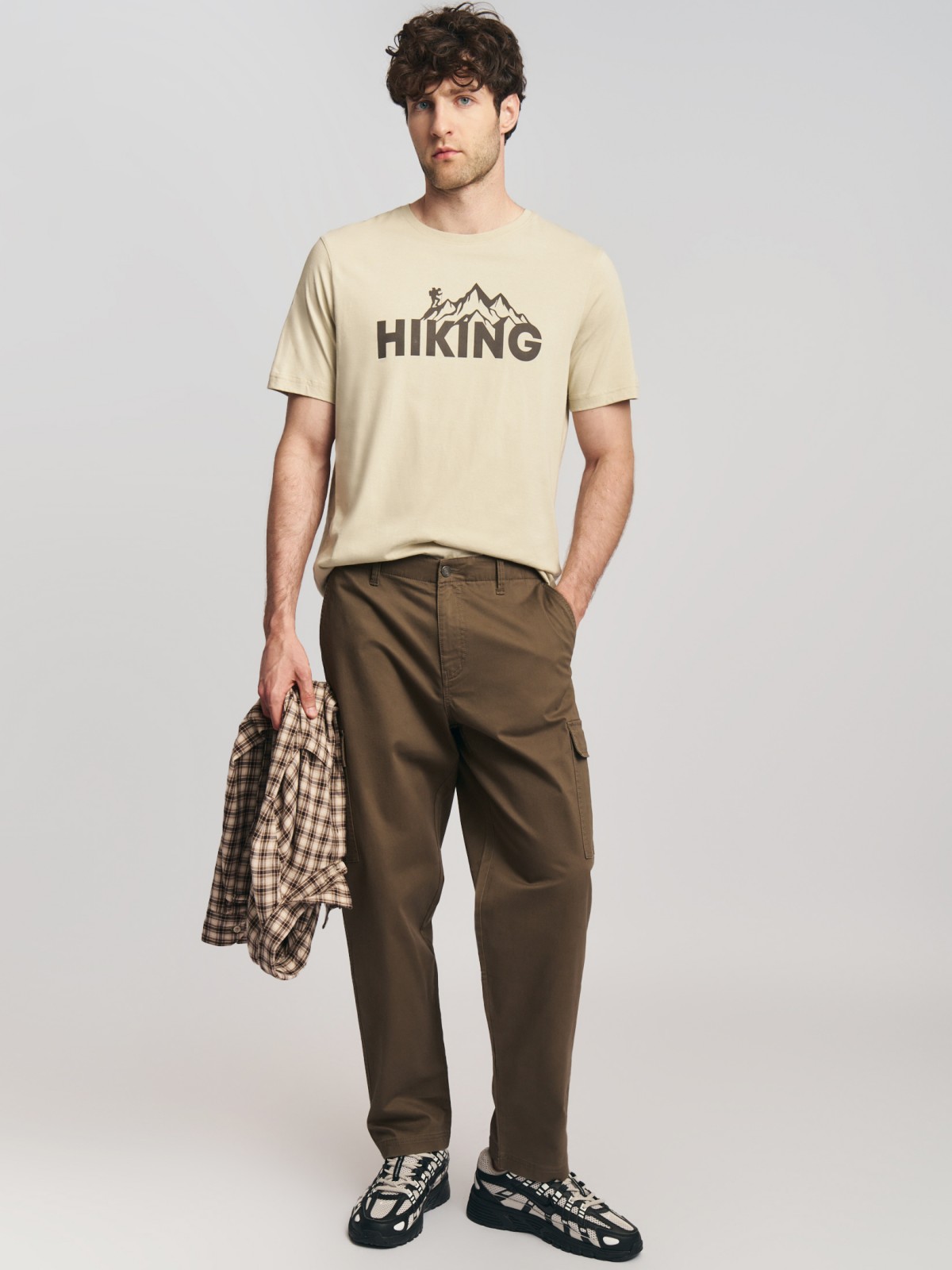 Брюки из хлопка с карманами карго