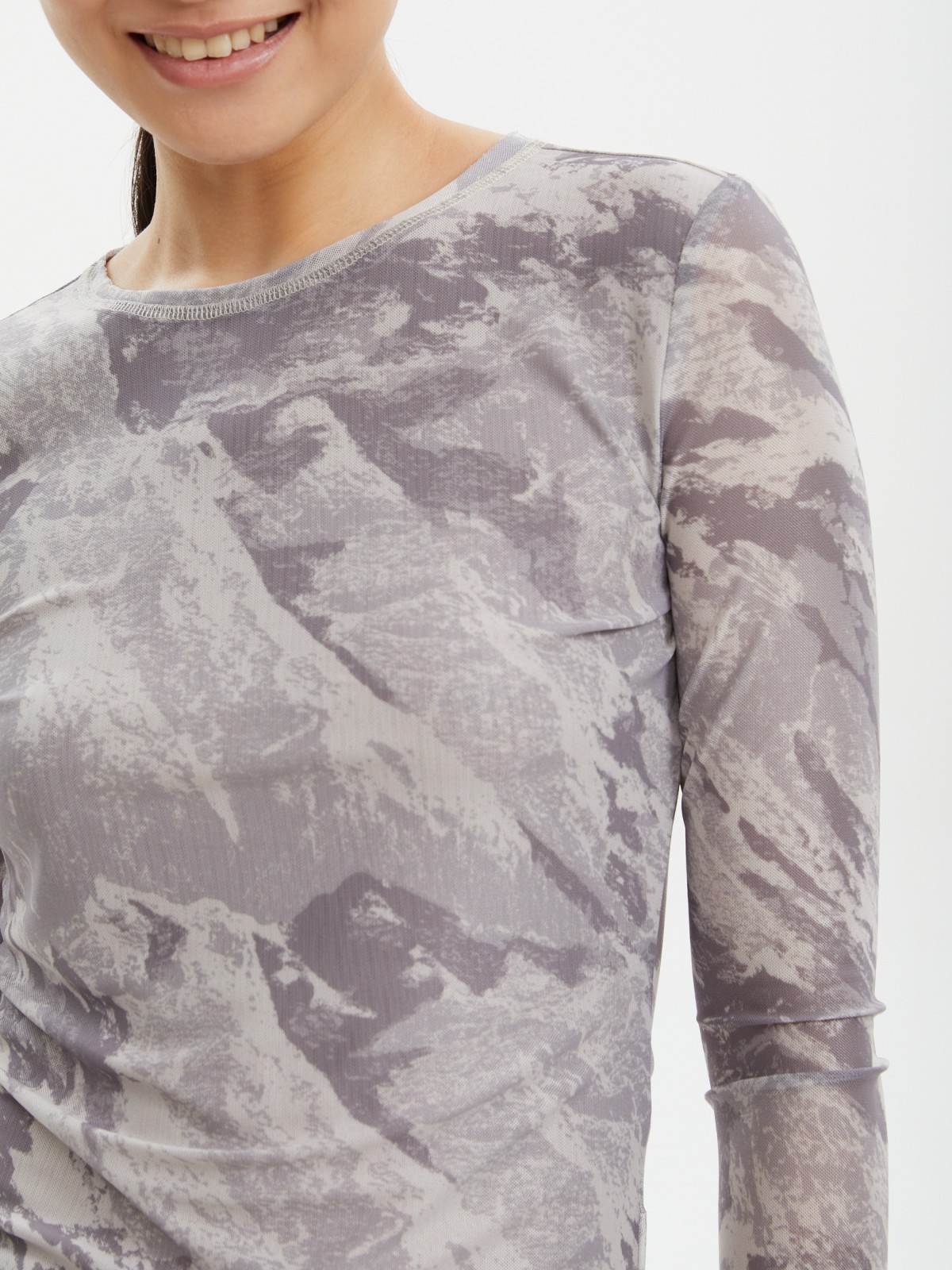 Лонгслив из сетки с принтом