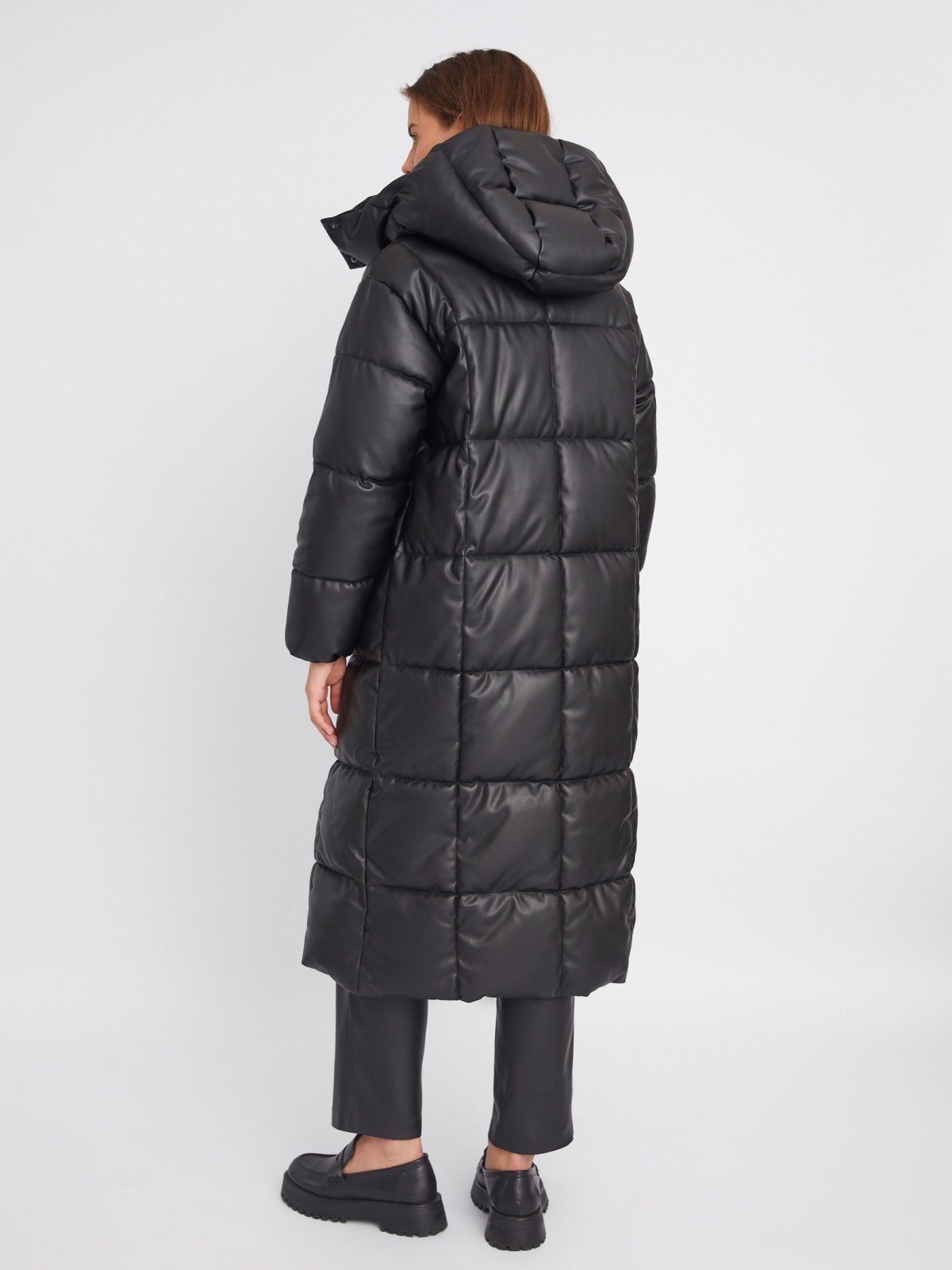 Тёплая стёганая куртка-пальто из экокожи с капюшоном и двойным воротником