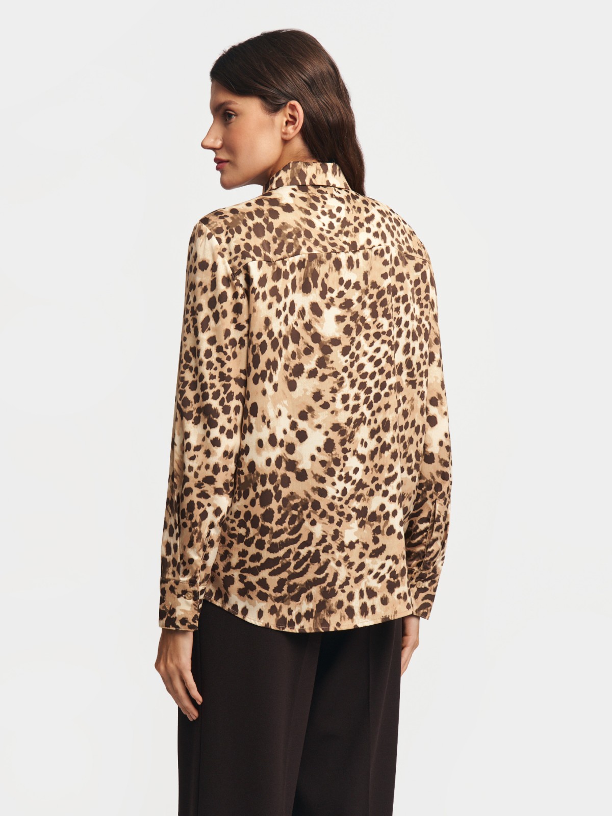 Атласная рубашка с длинным рукавом и принтом