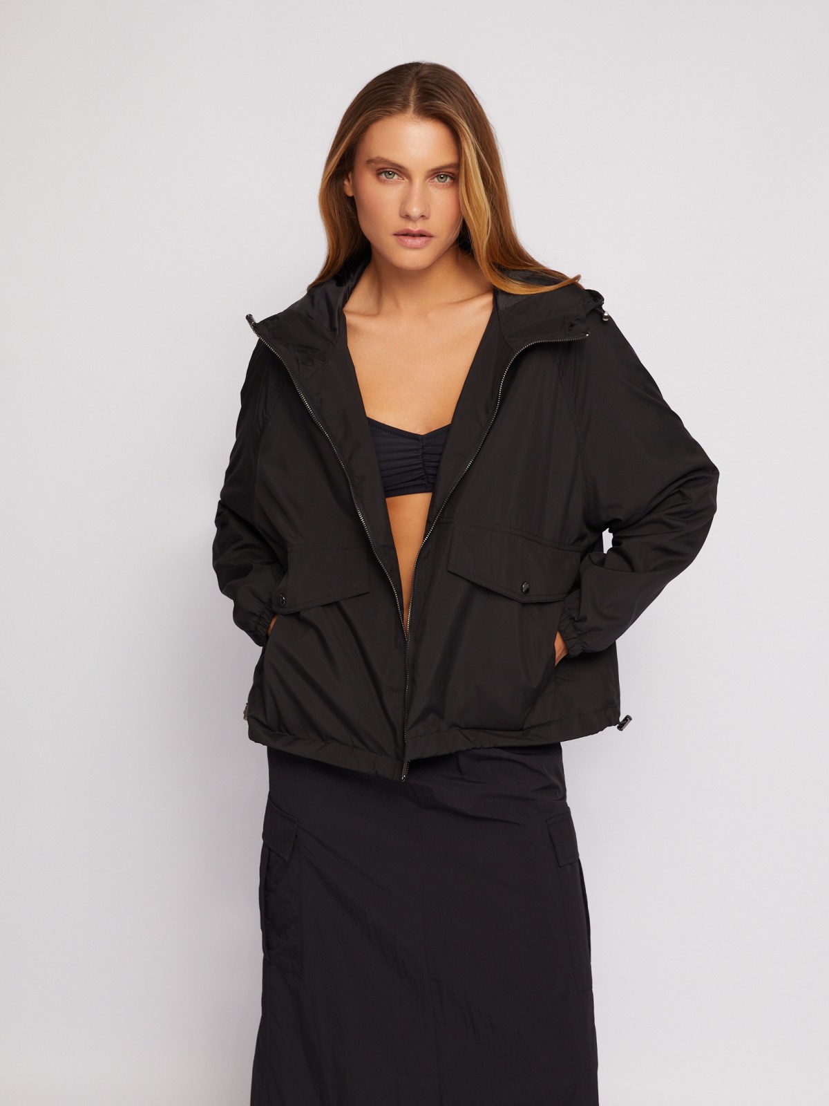 Куртка-ветровка с капюшоном в спортивном стиле zolla 024215612024, цвет черный, размер XS
