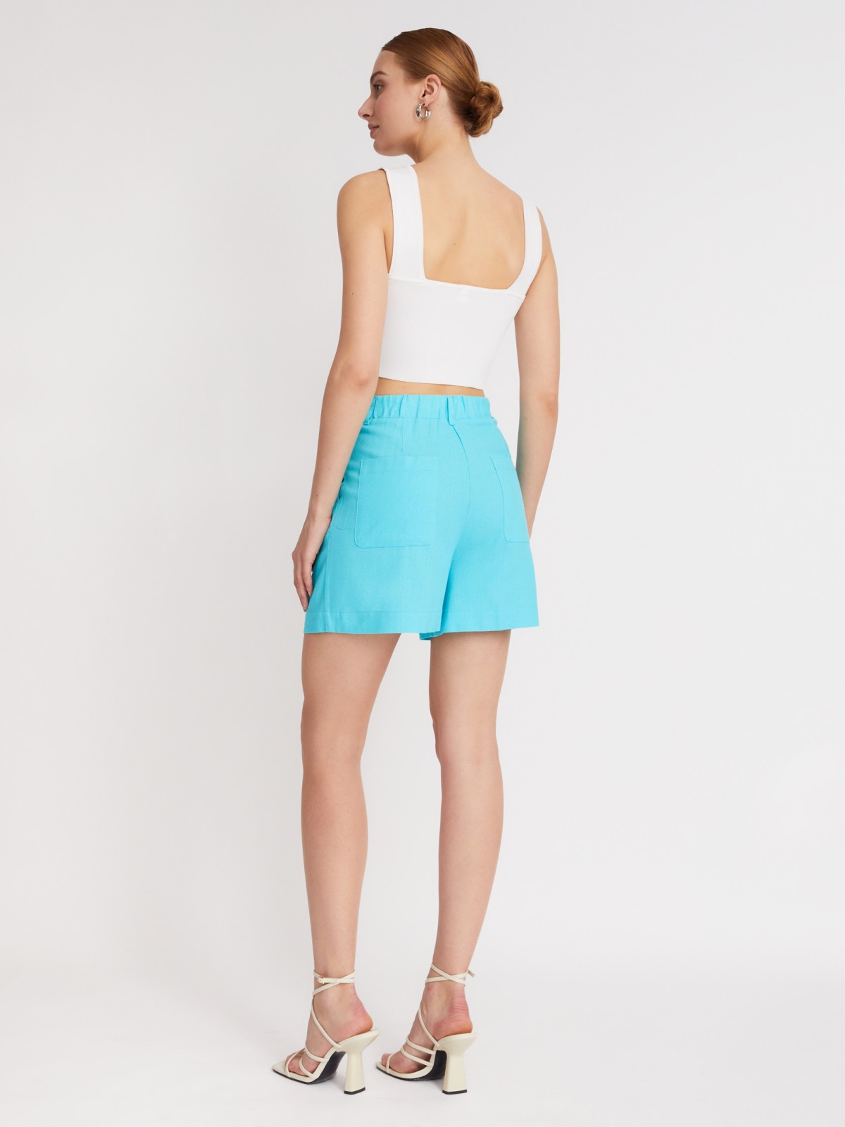 Короткие шорты из льна