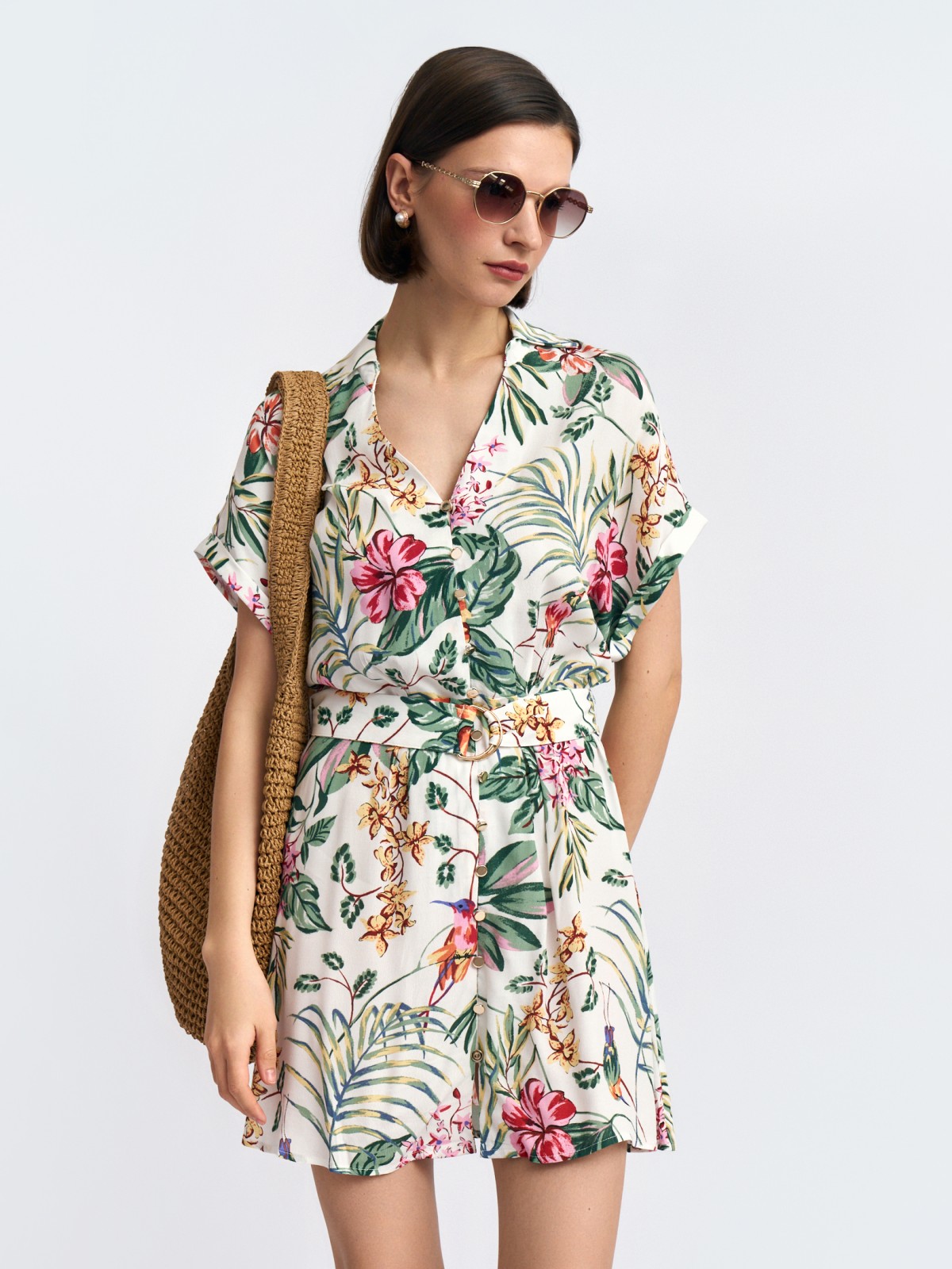 Платье-рубашка из вискозы с поясом на талии