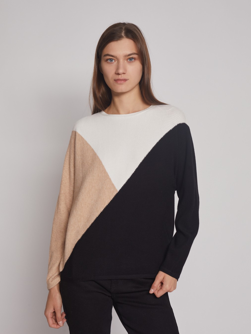 Джемпер в стиле колор-блок