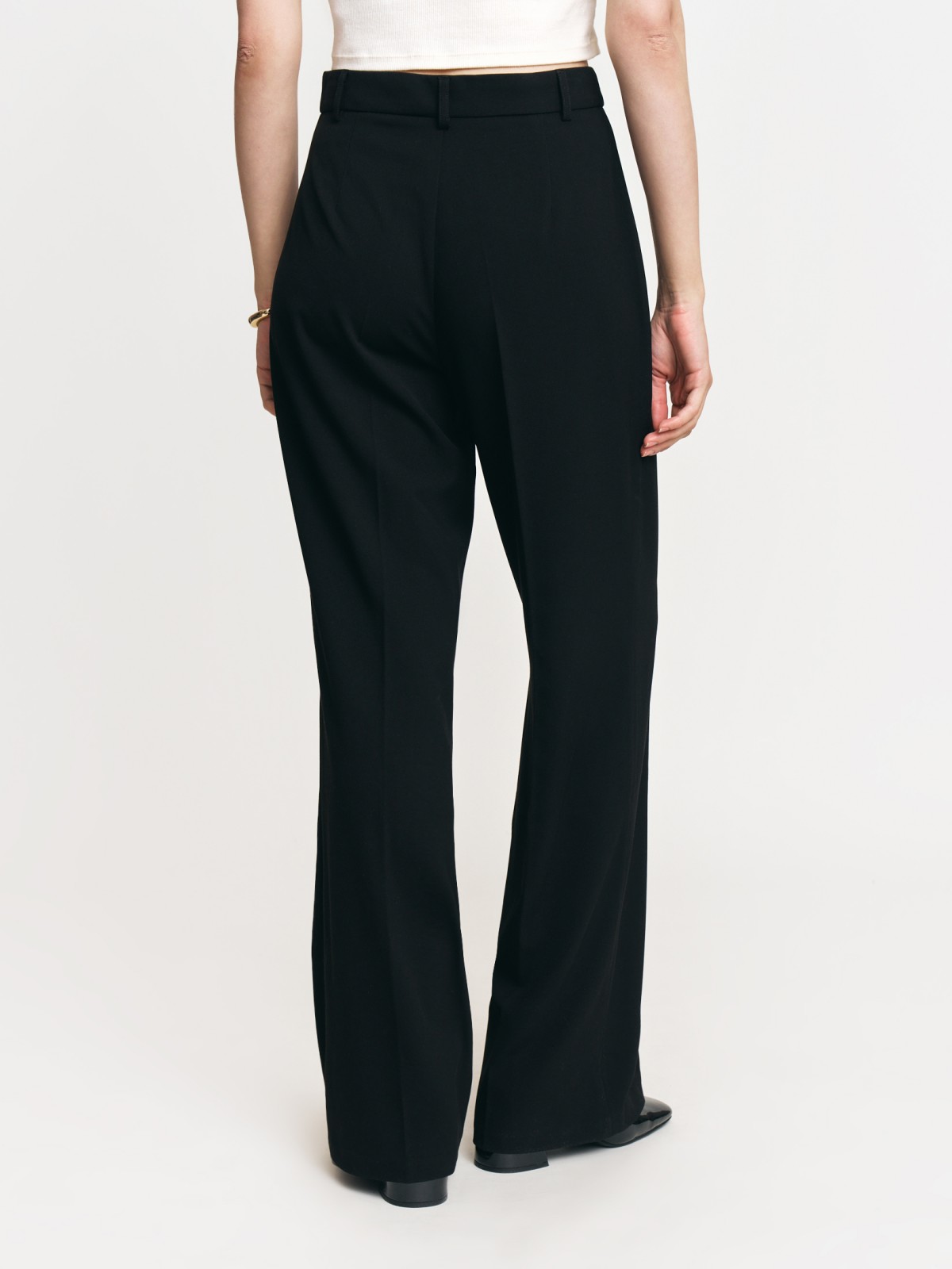 Брюки прямого силуэта со стрелками