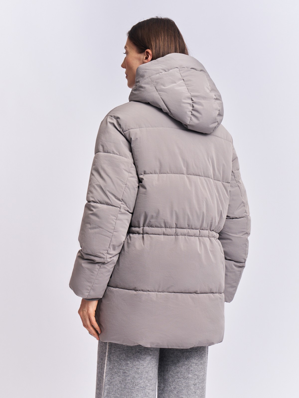 Тёплая куртка с капюшоном и кулиской