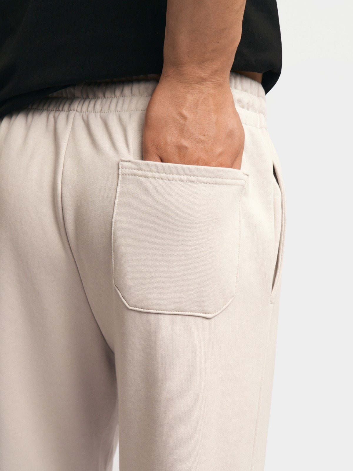 Брюки-джоггеры трикотажные